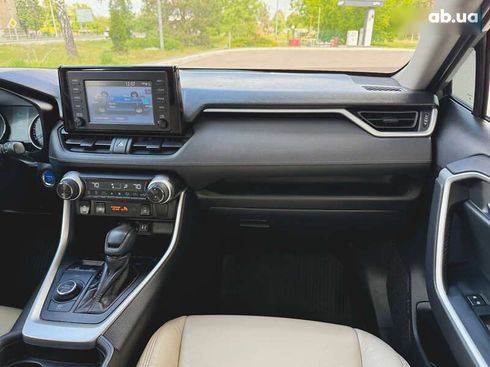 Toyota RAV4 2019 - фото 26