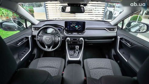 Toyota RAV4 2024 - фото 8
