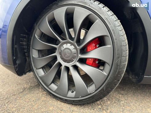 Tesla Model Y 2023 - фото 16