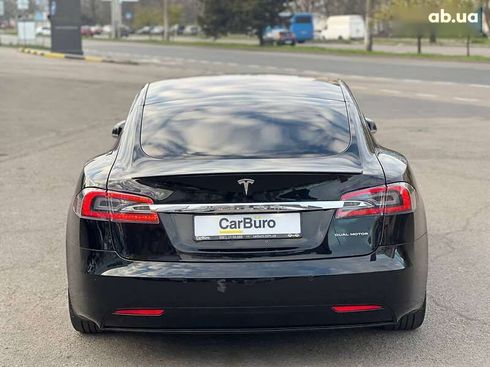 Tesla Model S 2019 - фото 13