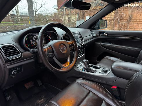 Jeep Grand Cherokee 2018 черный - фото 18