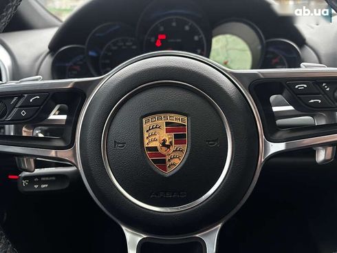 Porsche Cayenne 2016 - фото 20