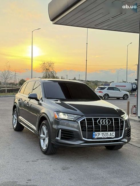 Audi Q7 2020 - фото 18