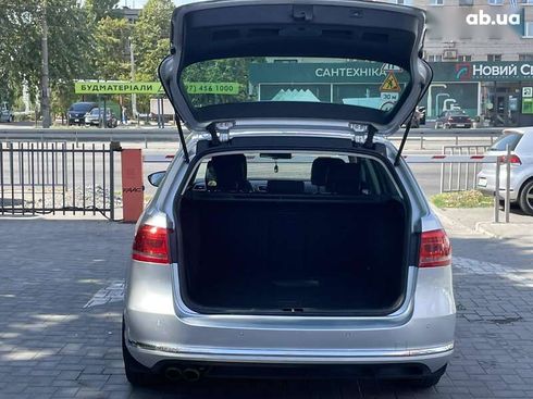 Volkswagen Passat 2011 - фото 12