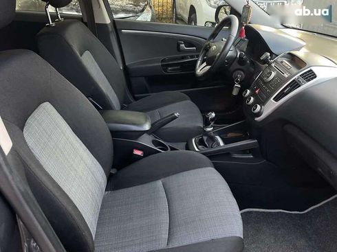 Kia Cee'd 2012 - фото 16