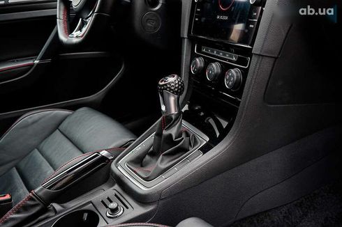 Volkswagen Golf GTI 2019 - фото 28