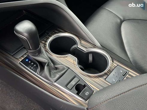 Toyota Camry 2019 - фото 29