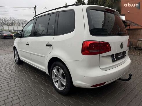 Volkswagen Touran 2011 - фото 16