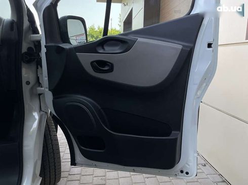 Renault Trafic 2016 - фото 30
