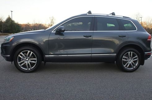 Volkswagen Touareg 2016 серый - фото 4