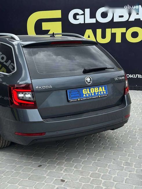 Skoda Octavia 2017 - фото 22