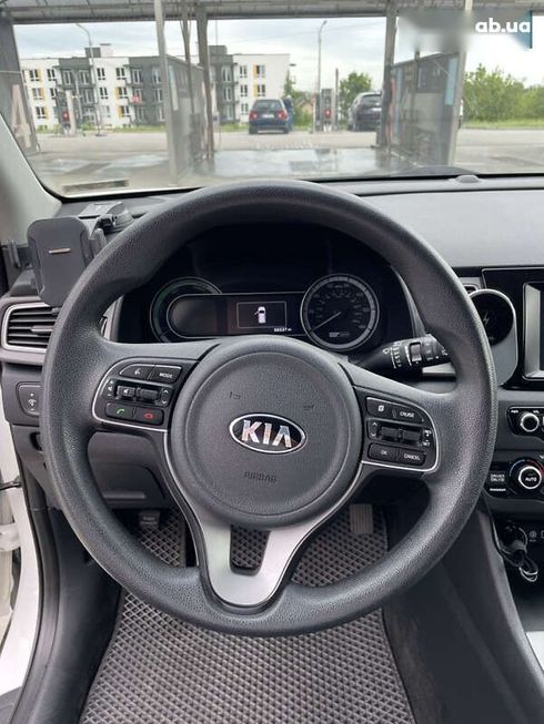 Kia Niro 2017 - фото 12