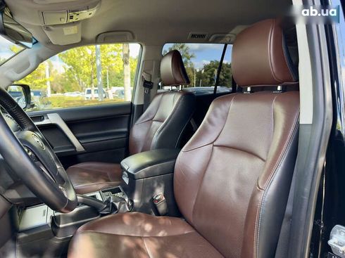 Toyota Land Cruiser Prado 2020 - фото 19
