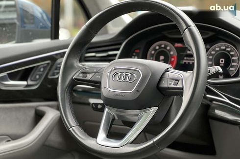 Audi Q7 2020 - фото 24