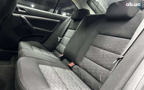 Skoda Octavia 2012 - фото 22