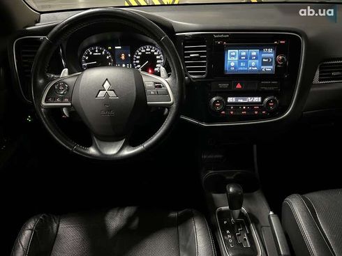 Mitsubishi Outlander 2013 - фото 24