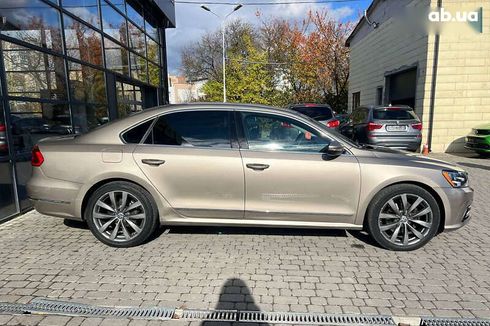 Volkswagen Passat 2015 - фото 8