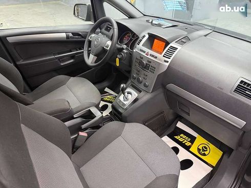 Opel Zafira 2013 - фото 18