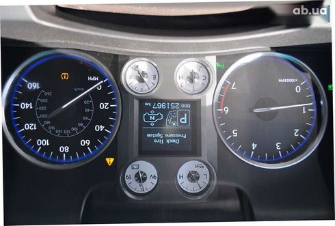 Lexus LX 2008 - фото 24