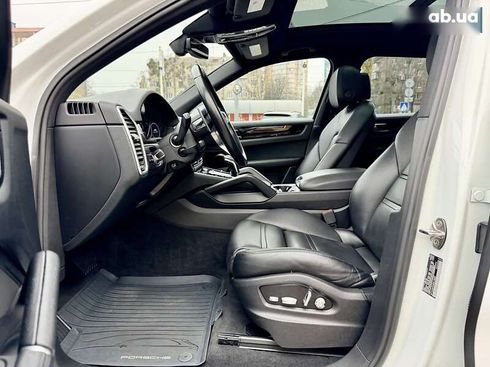 Porsche Cayenne 2018 - фото 12