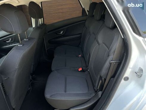 Renault Scenic 2019 - фото 28