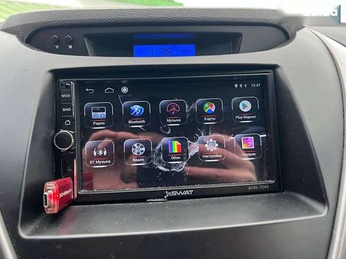 Hyundai Elantra 2011 - фото 23