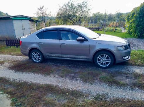 Skoda Octavia 2013 бежевый - фото 5