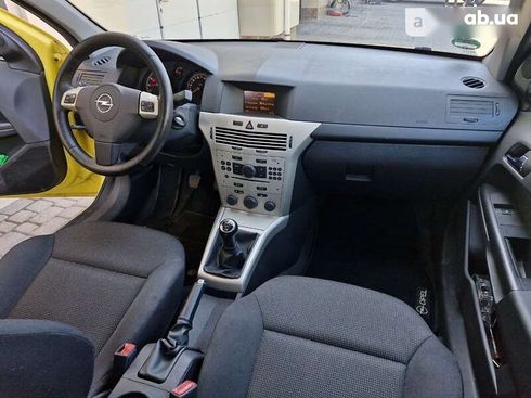Opel Astra 2008 - фото 12