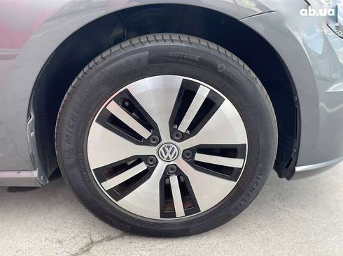 Volkswagen e-Golf 2019 - фото 14