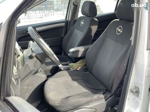 Opel Zafira 2012 - фото 9