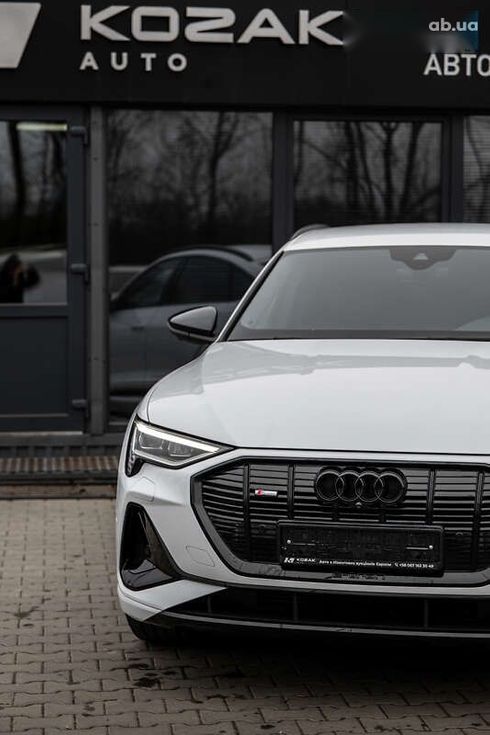 Audi E-Tron 2022 - фото 5