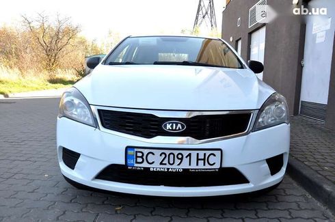 Kia Cee'd 2012 - фото 2