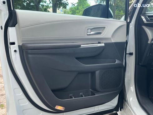 Toyota Sienna 2023 белый - фото 76