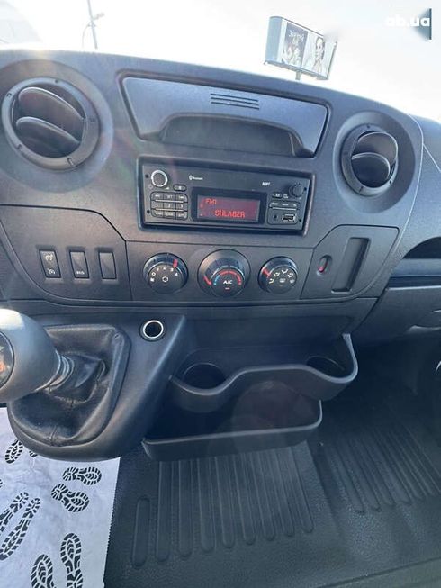 Renault Master 2017 - фото 29