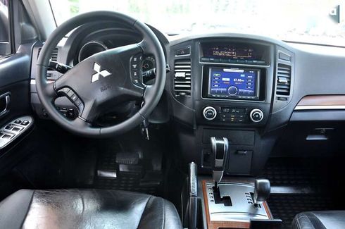 Mitsubishi Pajero Wagon 2008 - фото 20