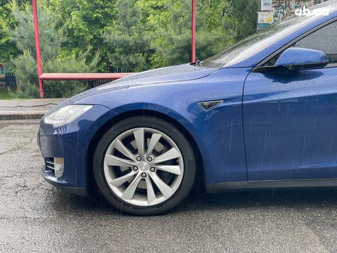 Tesla Model S 2015 синий - фото 11