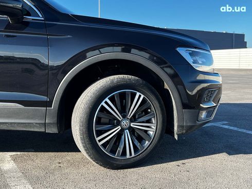 Volkswagen Tiguan 2019 черный - фото 10