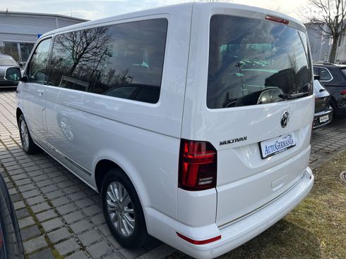 Volkswagen Multivan 2022 - фото 8