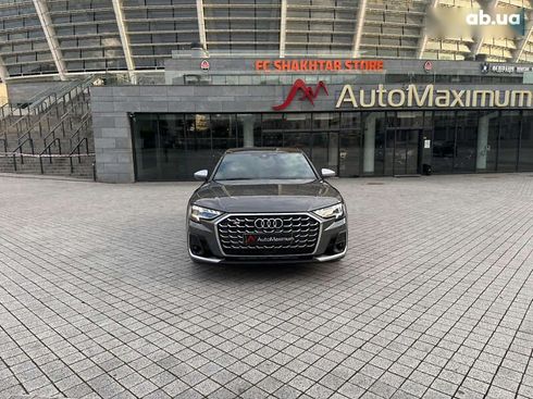 Audi S8 2024 - фото 2