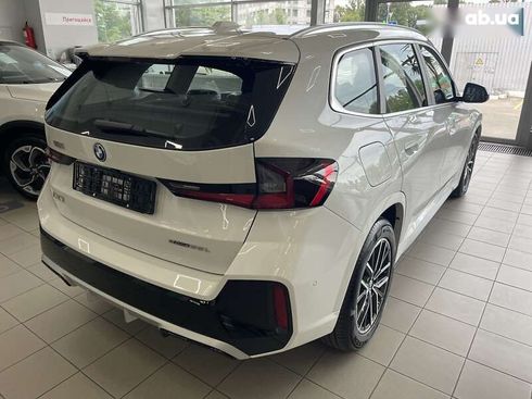 BMW iX1 2025 - фото 7