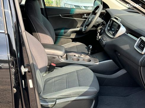 Kia Sorento 2017 черный - фото 97
