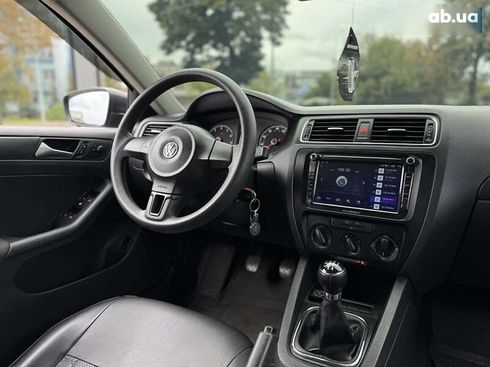 Volkswagen Jetta 2011 - фото 10