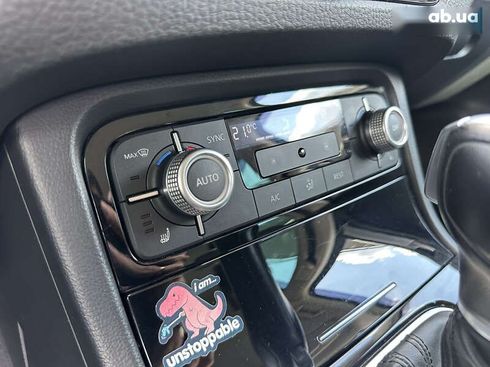 Volkswagen Touareg 2014 - фото 17