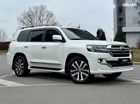 Toyota Land Cruiser 2019 - фото 19