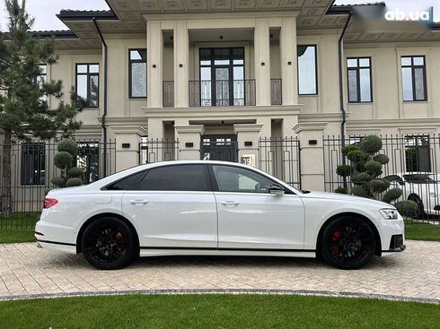 Audi S8 2020 - фото 23
