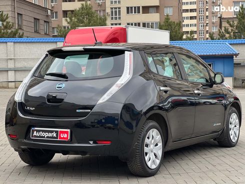 Nissan Leaf 2015 черный - фото 10