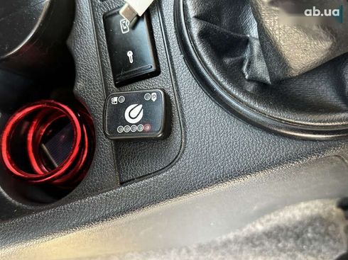 Skoda Fabia 2013 - фото 15
