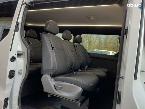 Renault Trafic 2019 - фото 29