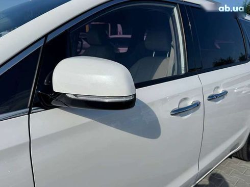 Kia Carnival 2019 - фото 4