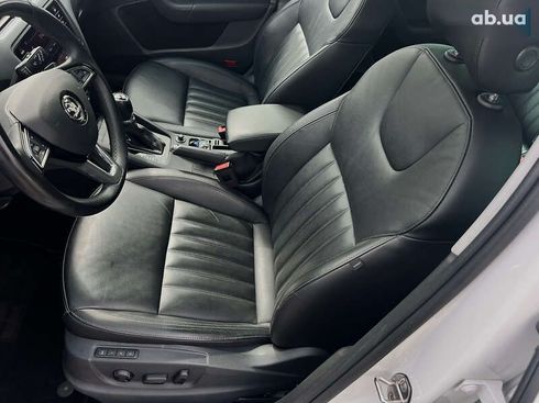 Skoda Octavia 2020 - фото 28